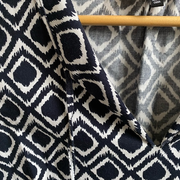 Ladies patterned Summer top Jones New York - Picture 9 of 9